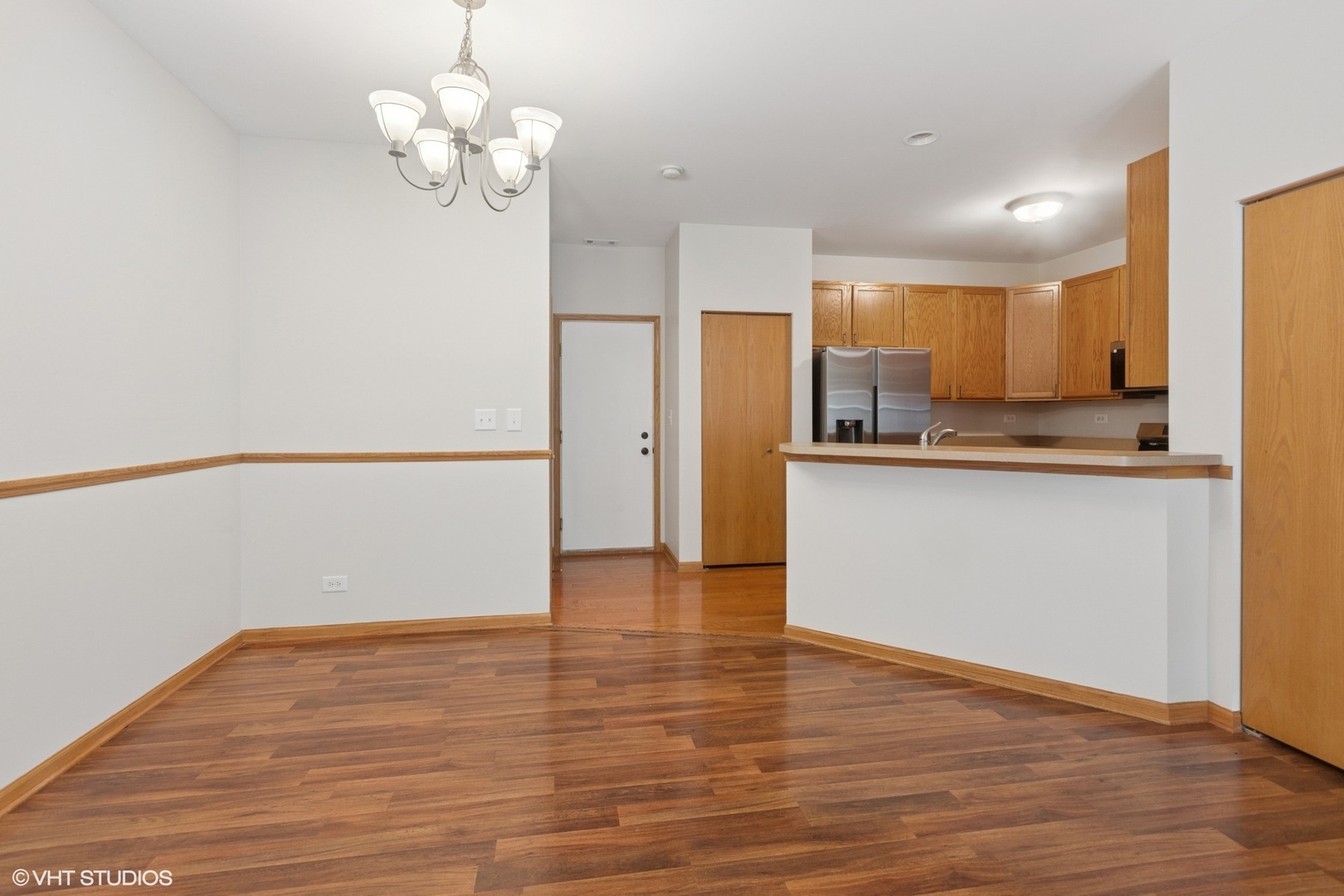 133 Springbrook Trail South, Oswego, IL 60543