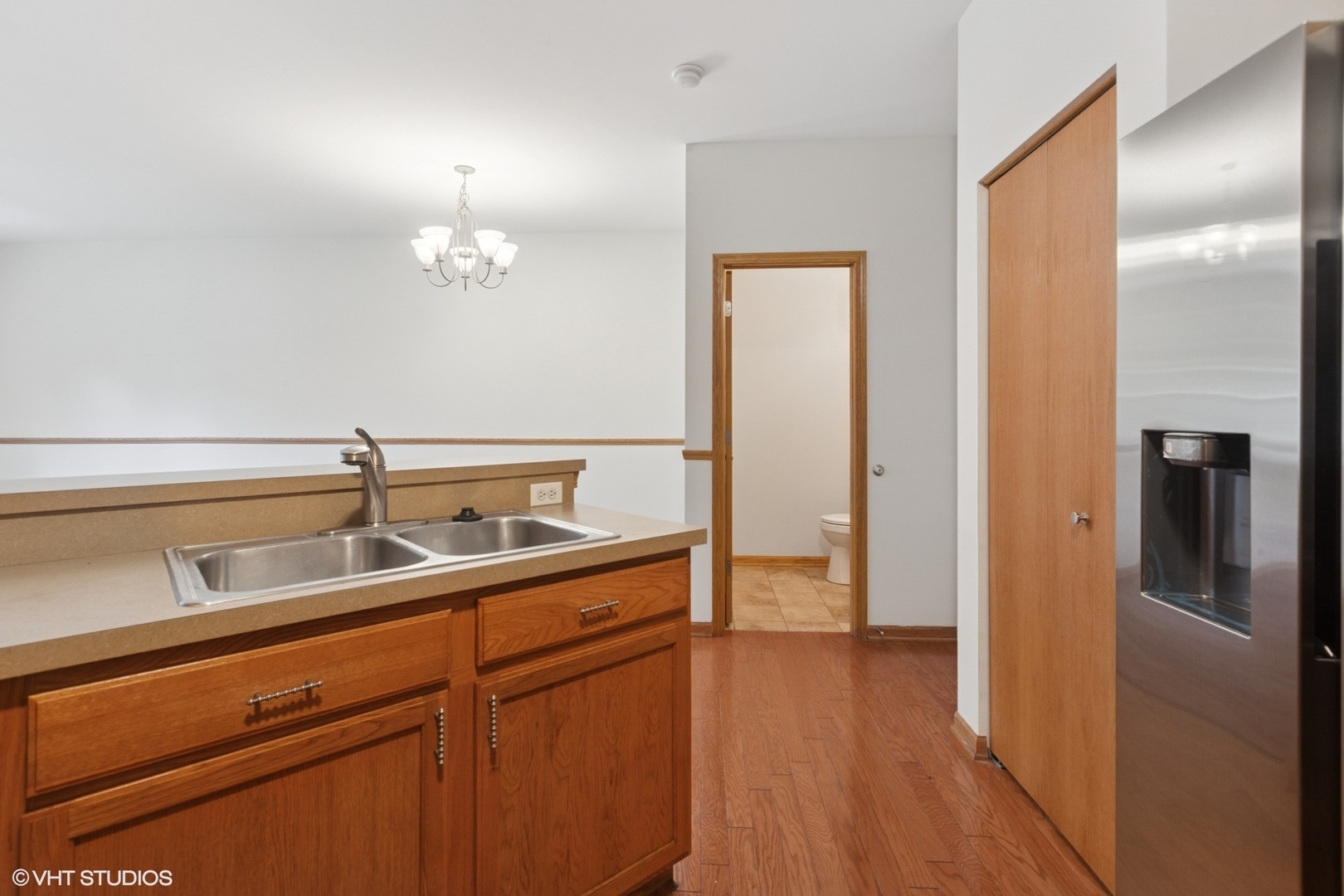 133 Springbrook Trail South, Oswego, IL 60543
