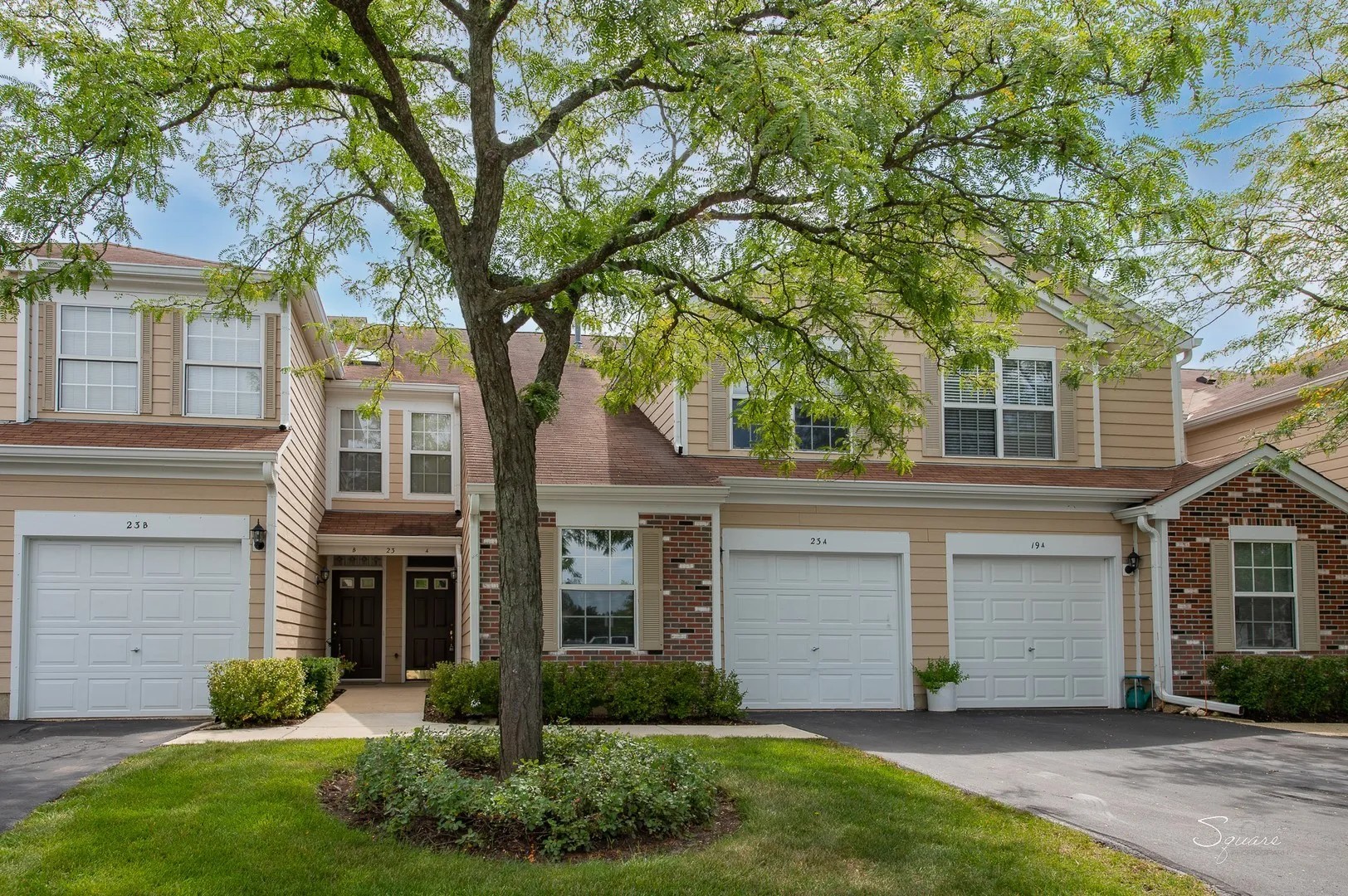 23 TAYLOR Court #A, Streamwood, IL 60107
