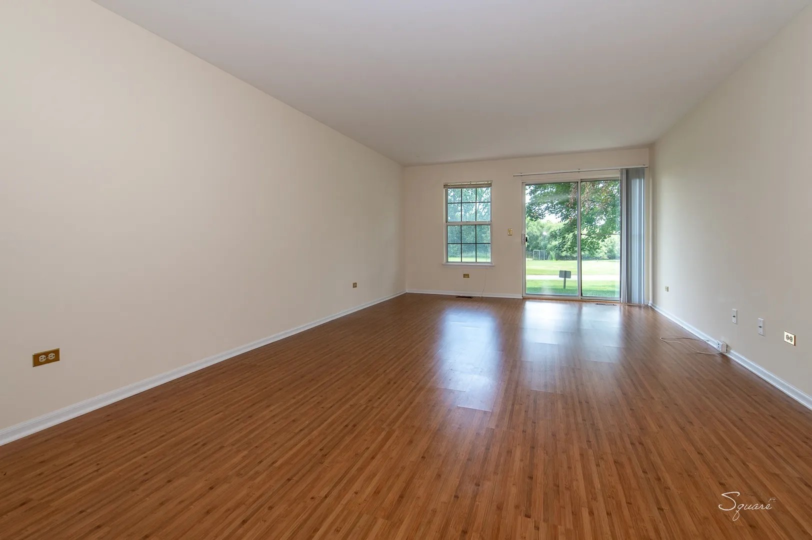 23 TAYLOR Court #A, Streamwood, IL 60107