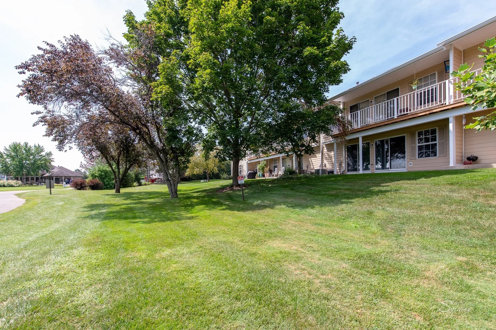 23 TAYLOR Court #A, Streamwood, IL 60107