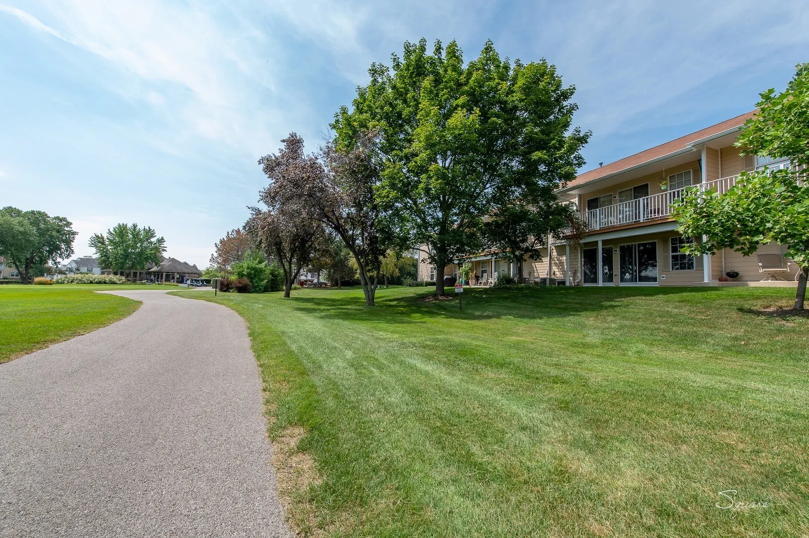 23 TAYLOR Court #A, Streamwood, IL 60107
