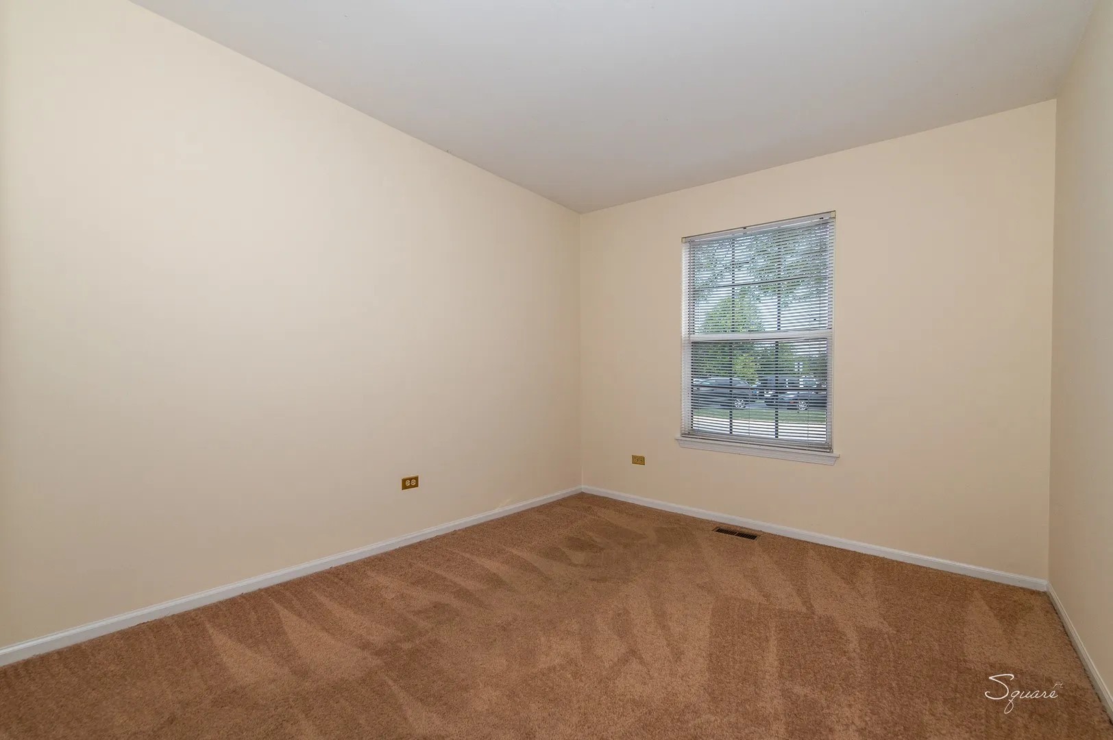 23 TAYLOR Court #A, Streamwood, IL 60107