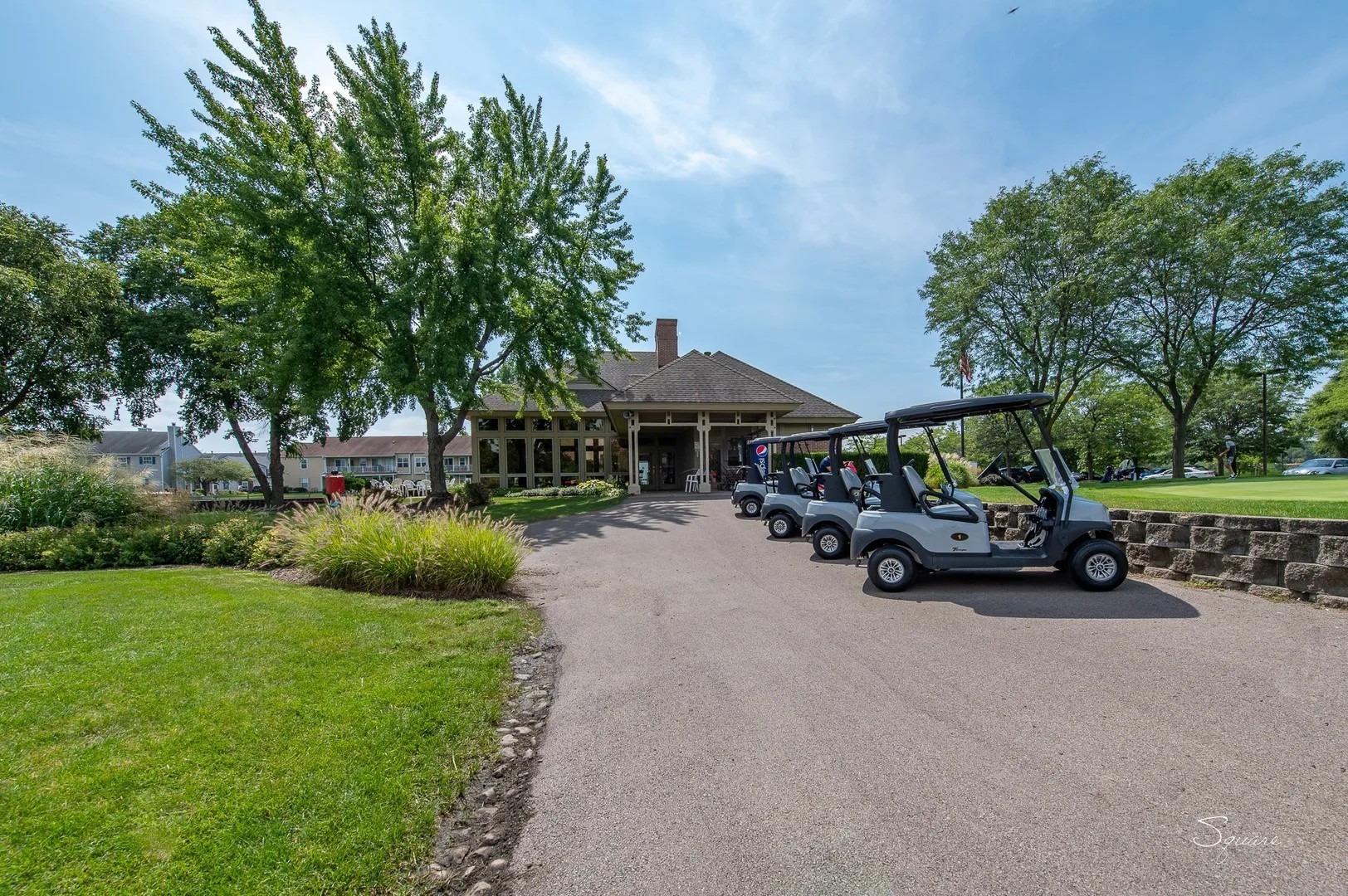 23 TAYLOR Court #A, Streamwood, IL 60107