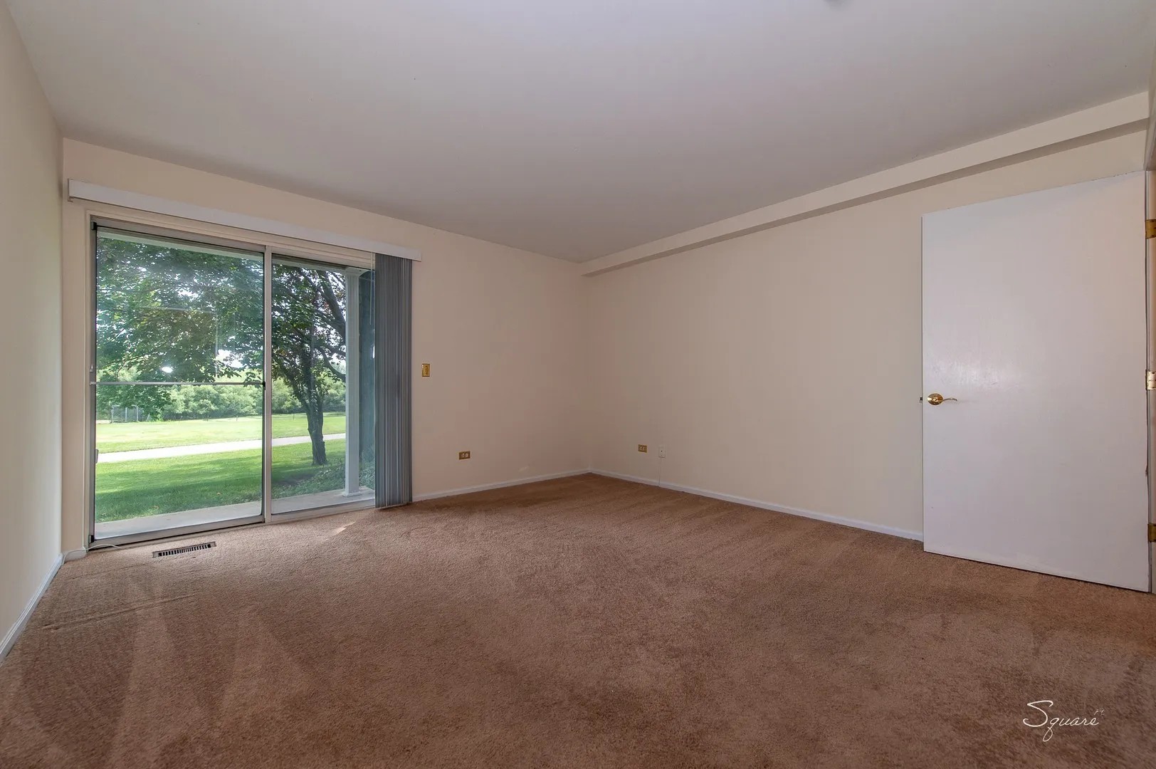 23 TAYLOR Court #A, Streamwood, IL 60107