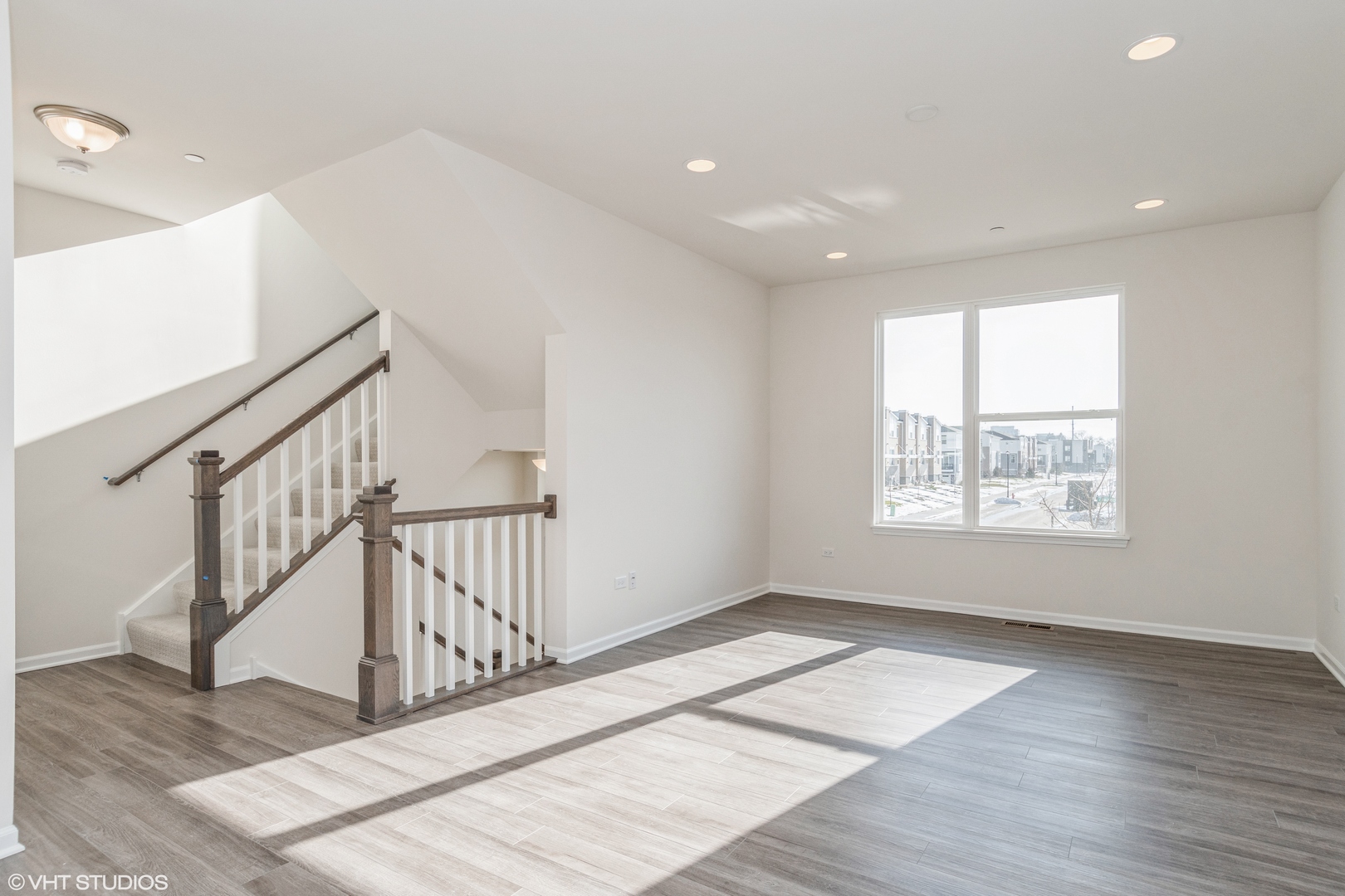 29W732 Cambridge Drive, Warrenville, IL 60555