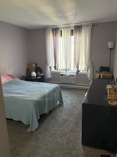 9701 N Dee Road #6H, Niles, IL 60714