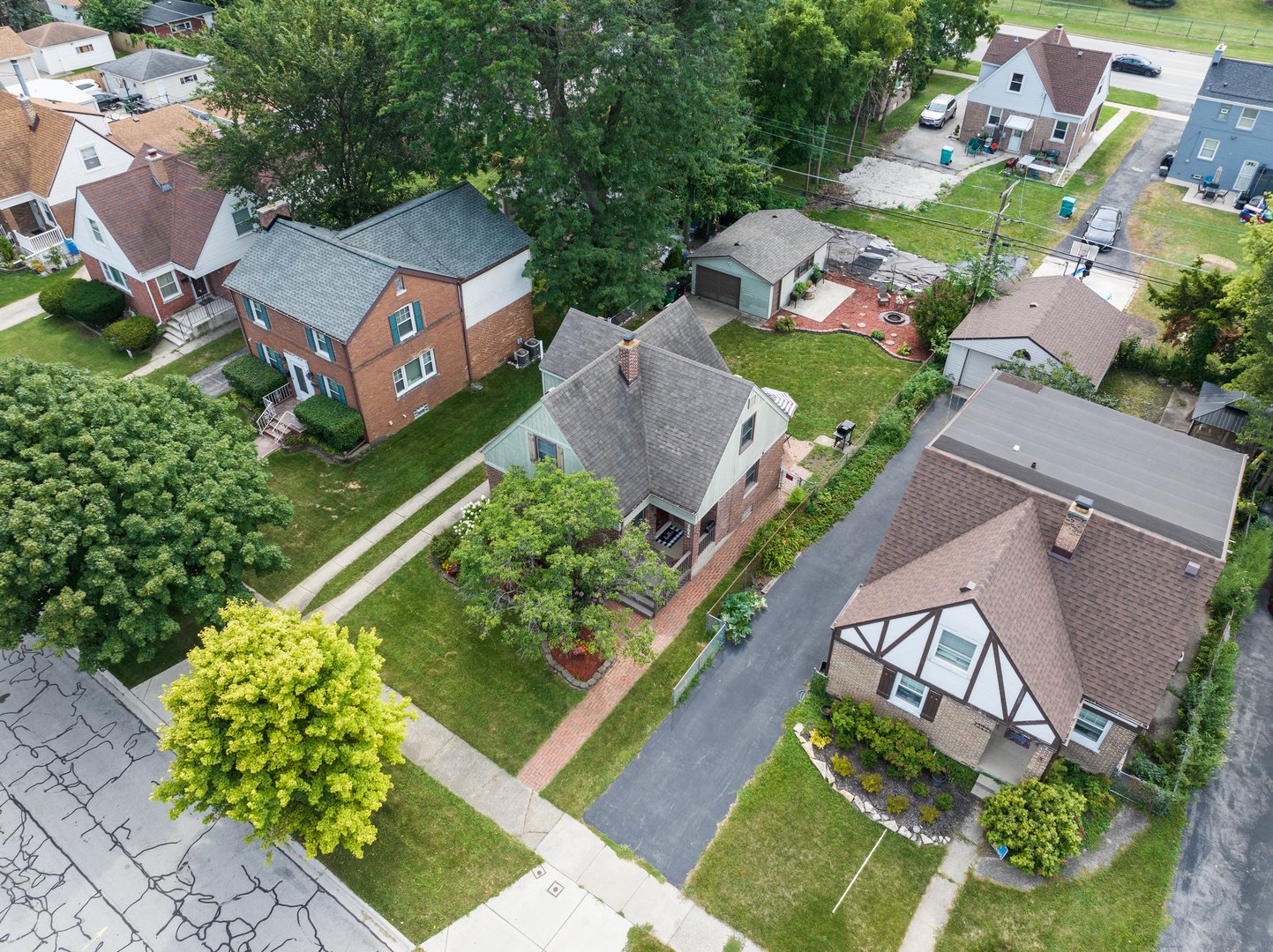 1516 Heidorn Avenue, Westchester, IL 60154