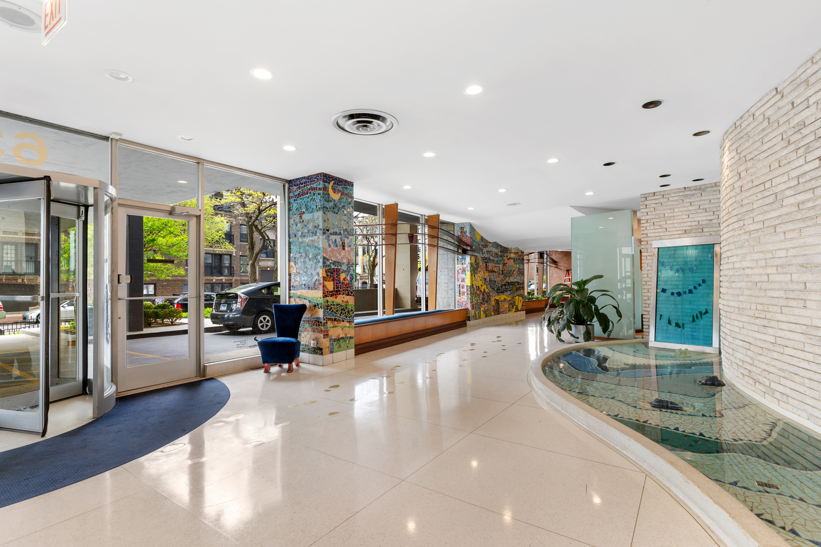6301 N Sheridan Road #11D, Chicago, IL 60660