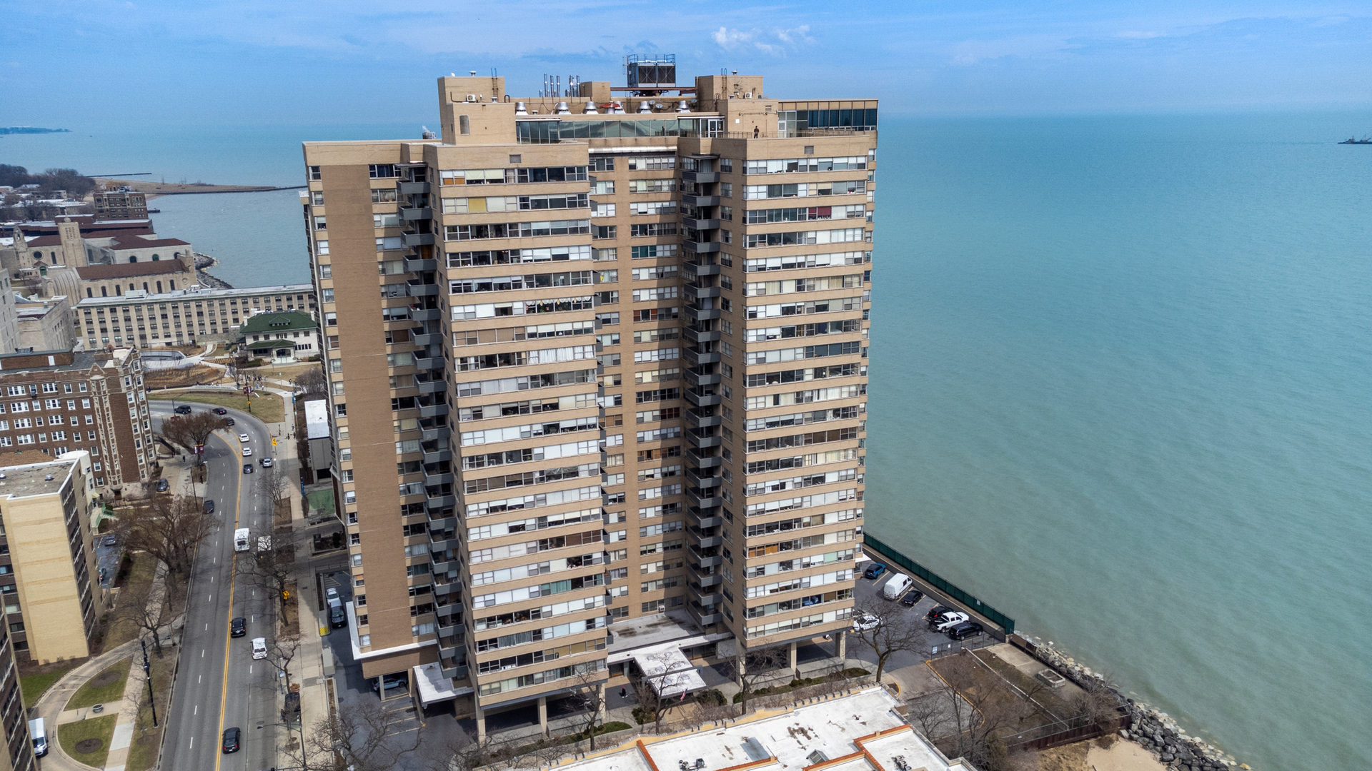 6301 N Sheridan Road #11D, Chicago, IL 60660