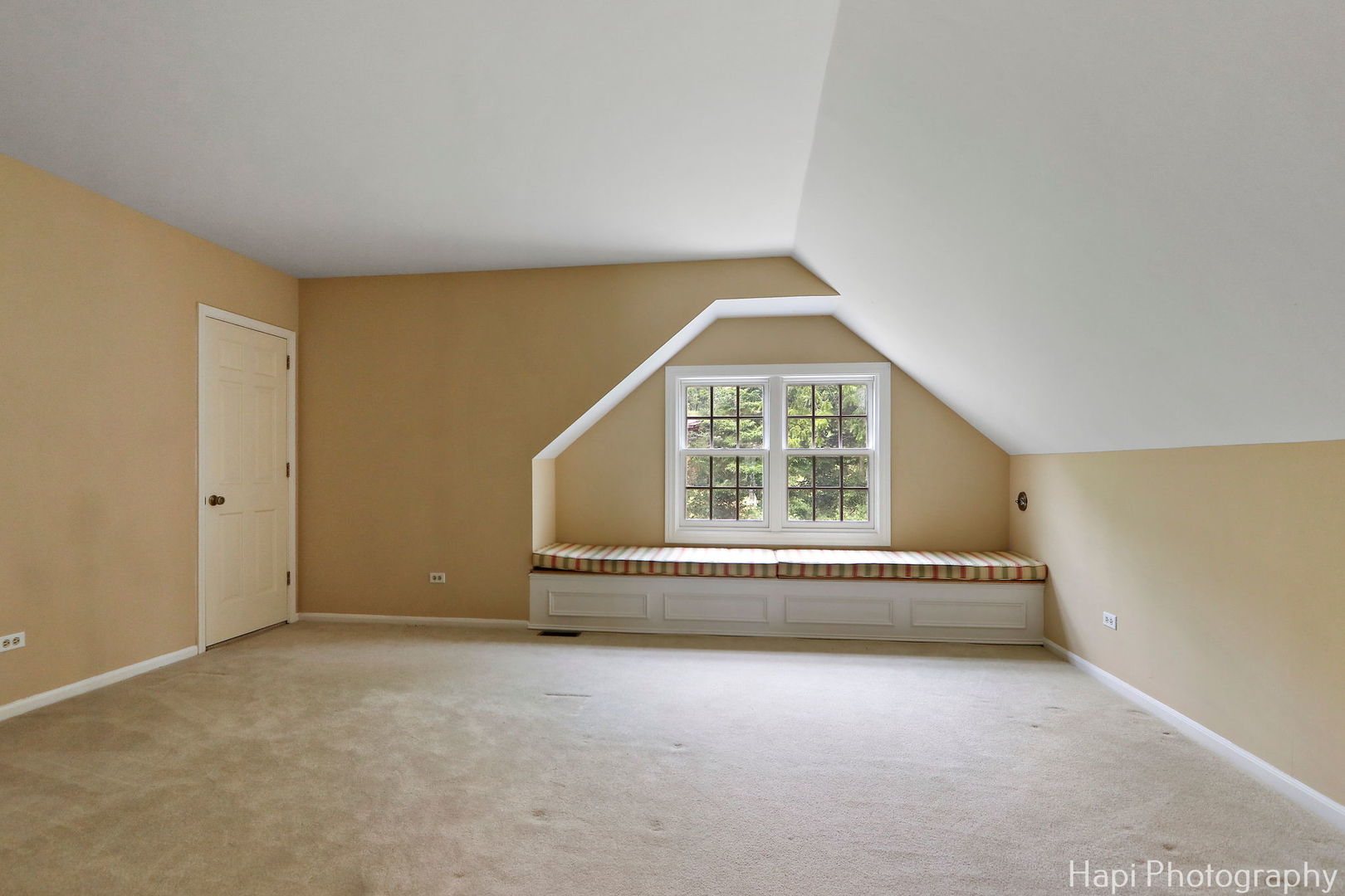 21956 N Hickory Hill Drive, Kildeer, IL 60047