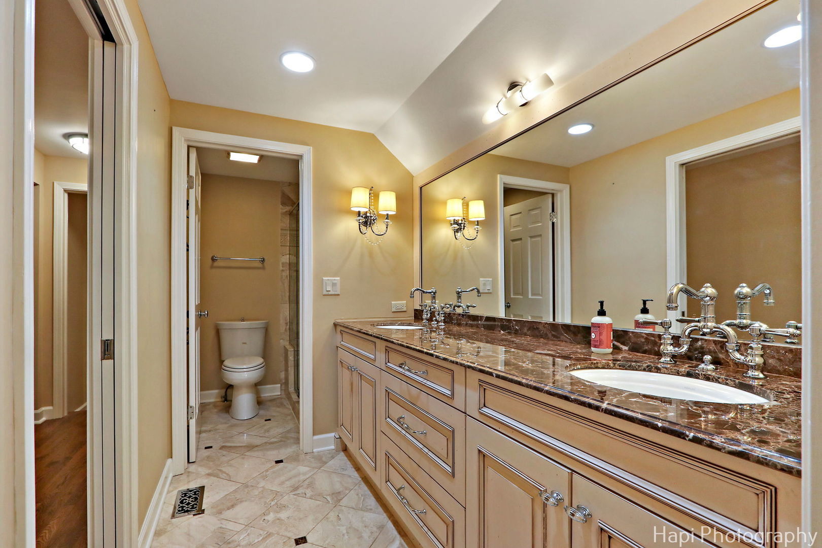 21956 N Hickory Hill Drive, Kildeer, IL 60047