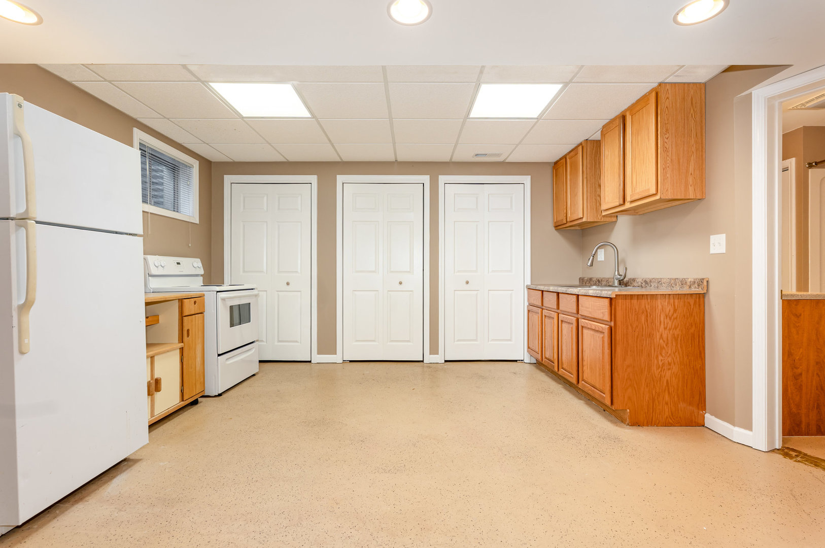 1228 Conquest Court, Shorewood, IL 60404