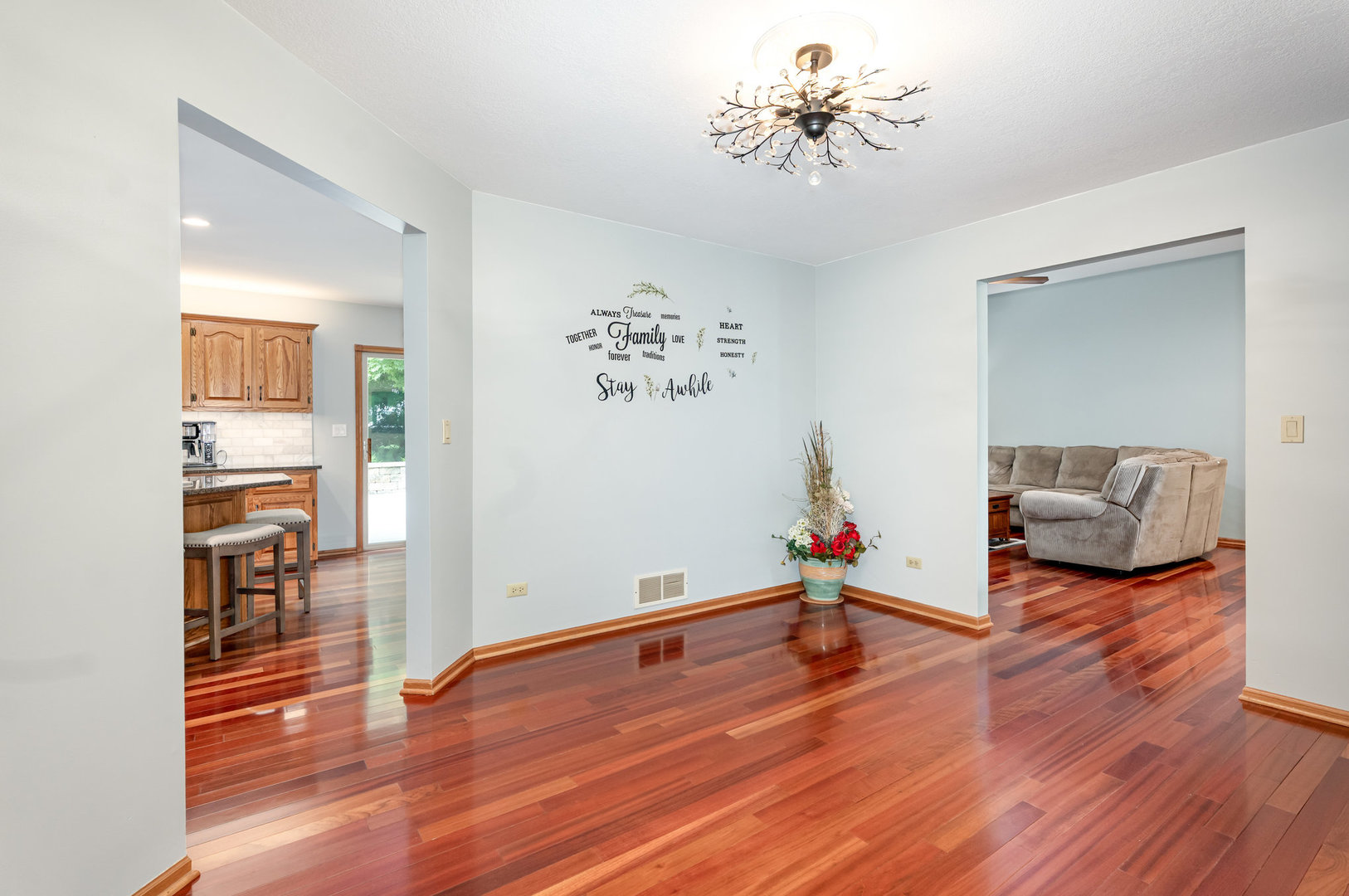 1228 Conquest Court, Shorewood, IL 60404