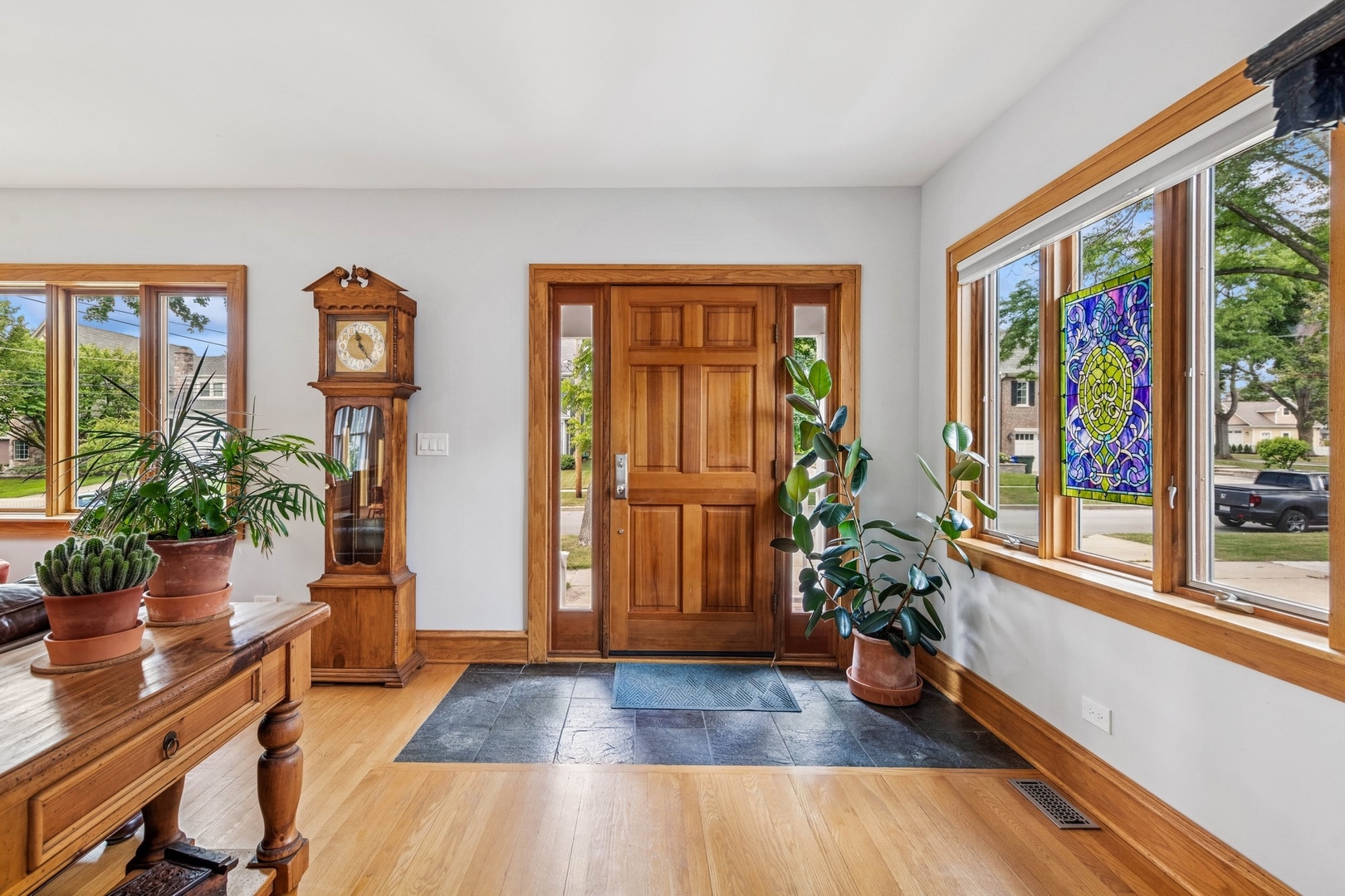 583 Pleasant Avenue, Glen Ellyn, IL 60137