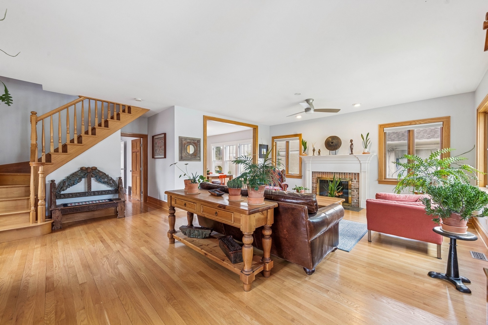 583 Pleasant Avenue, Glen Ellyn, IL 60137