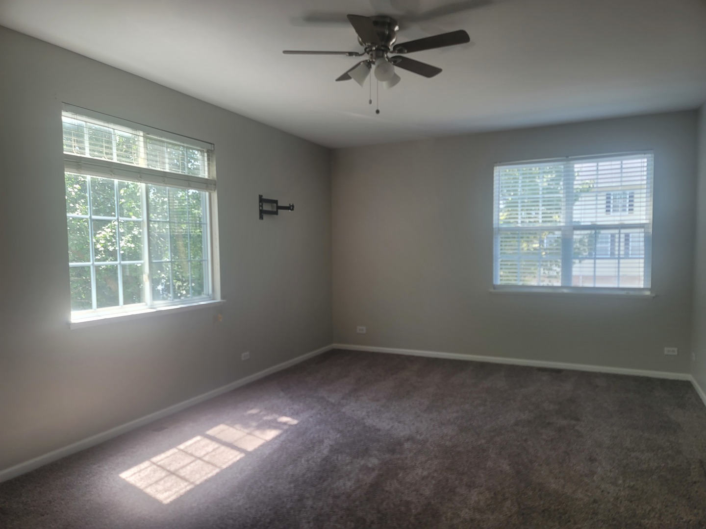 288 Evergreen Circle, Gilberts, IL 60136