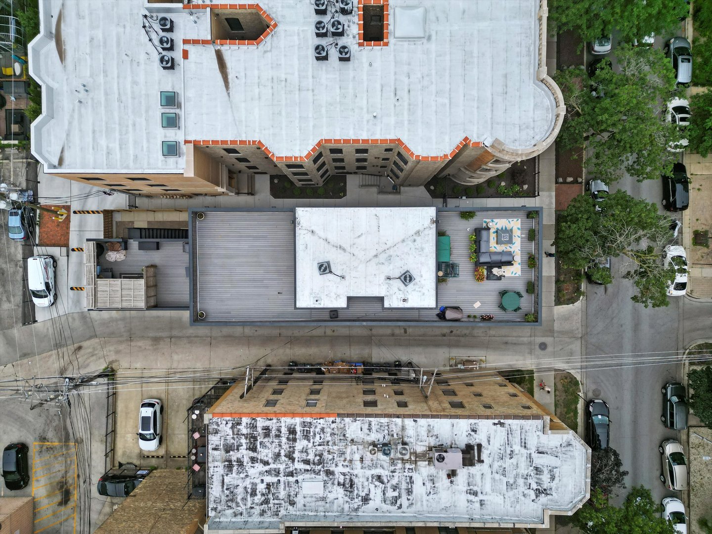 702 W Wellington Avenue #2N, Chicago, IL 60657