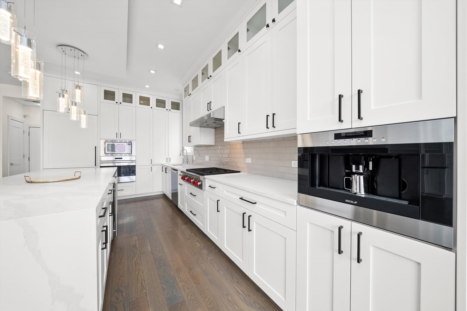 702 W Wellington Avenue #2N, Chicago, IL 60657