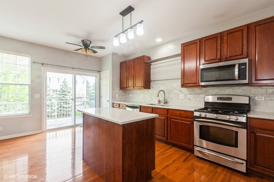 4107 Milford Lane, Aurora, IL 60504