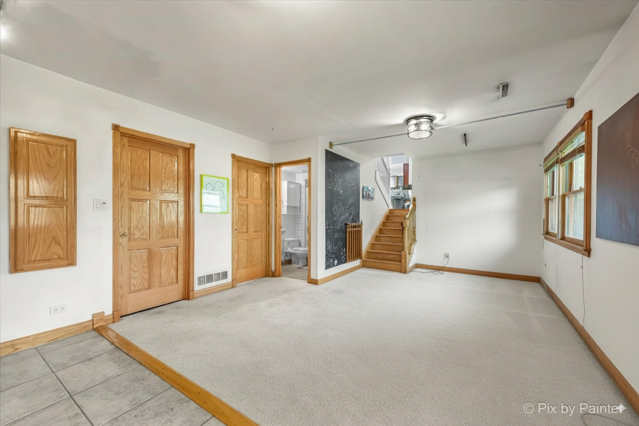 2N672 Valewood Road, West Chicago, IL 60185