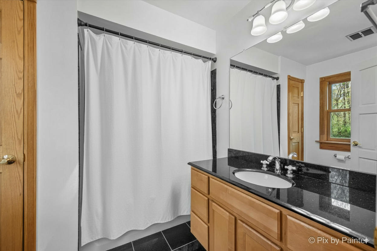 2N672 Valewood Road, West Chicago, IL 60185