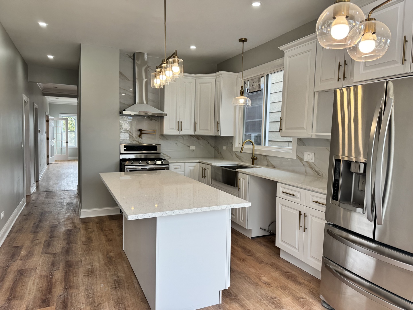 1304 S 50th Avenue, Cicero, IL 60804