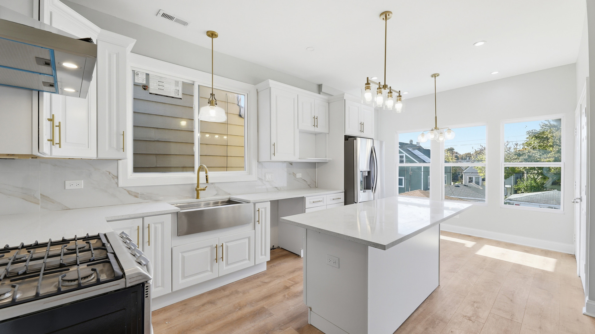 1304 S 50th Avenue, Cicero, IL 60804