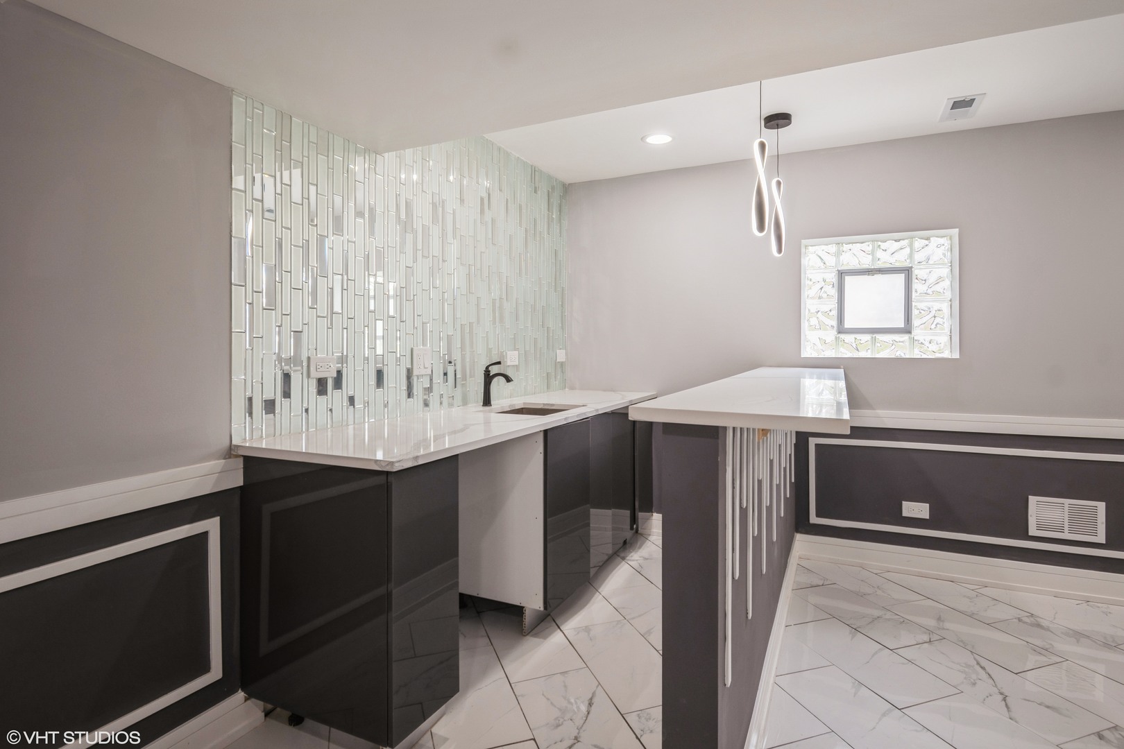 11616 S Lowe Avenue, Chicago, IL 60628