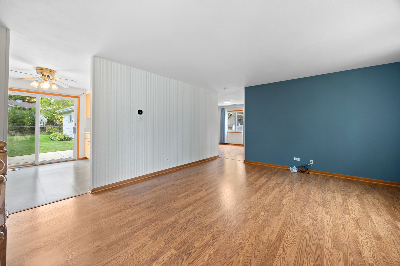 1614 Kingston Lane, Schaumburg, IL 60193