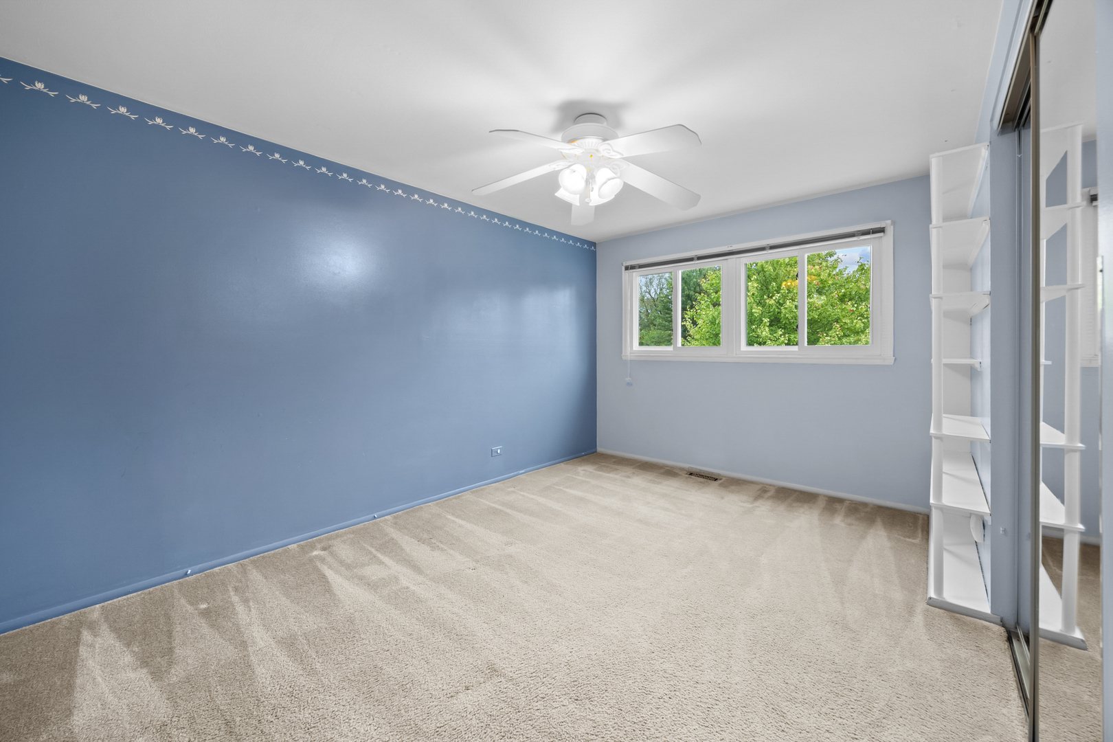 1614 Kingston Lane, Schaumburg, IL 60193