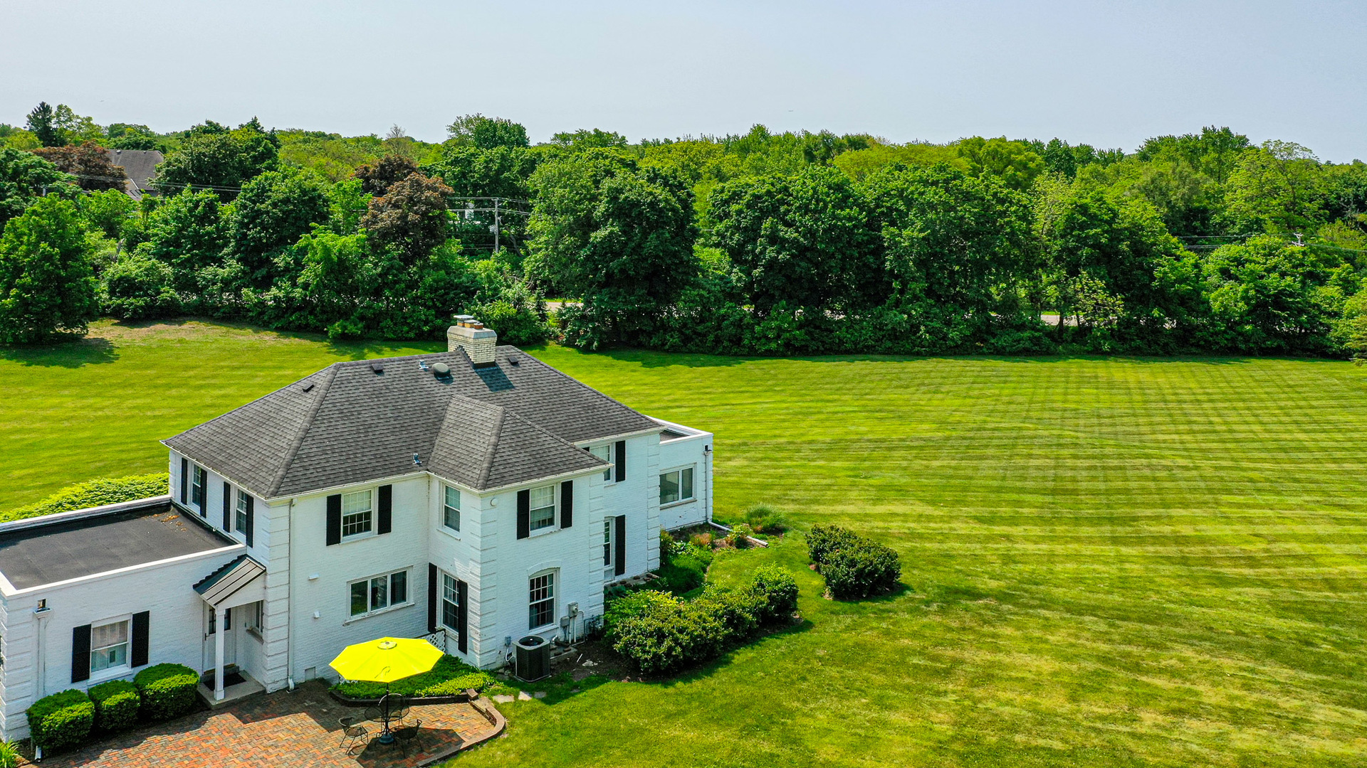 1596 W Palatine Road, Inverness, IL 60067
