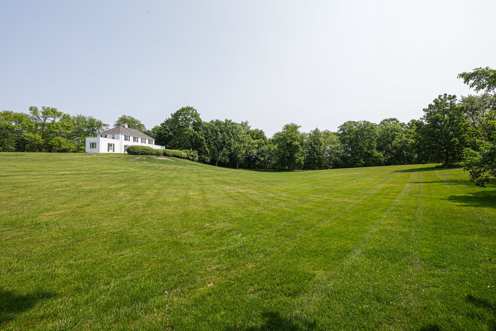 1596 W Palatine Road, Inverness, IL 60067