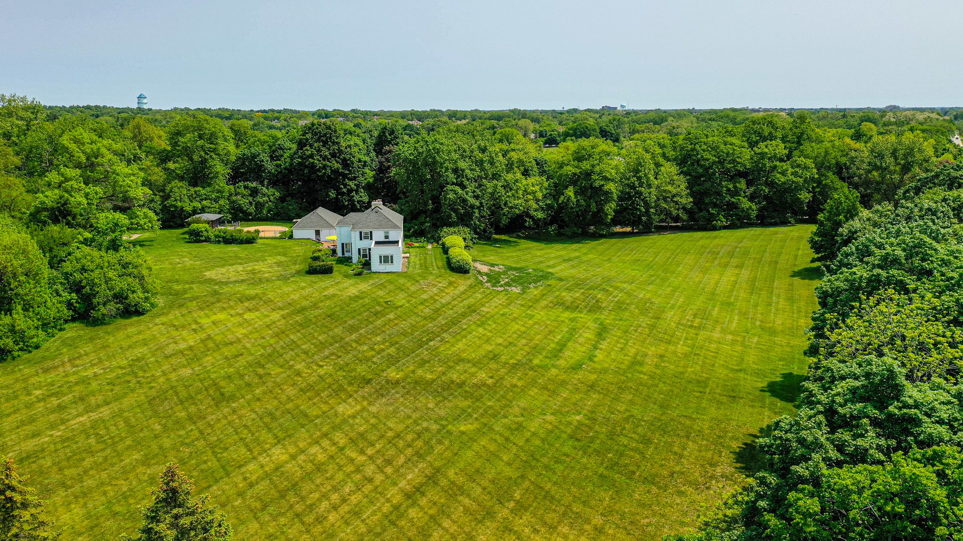1596 W Palatine Road, Inverness, IL 60067