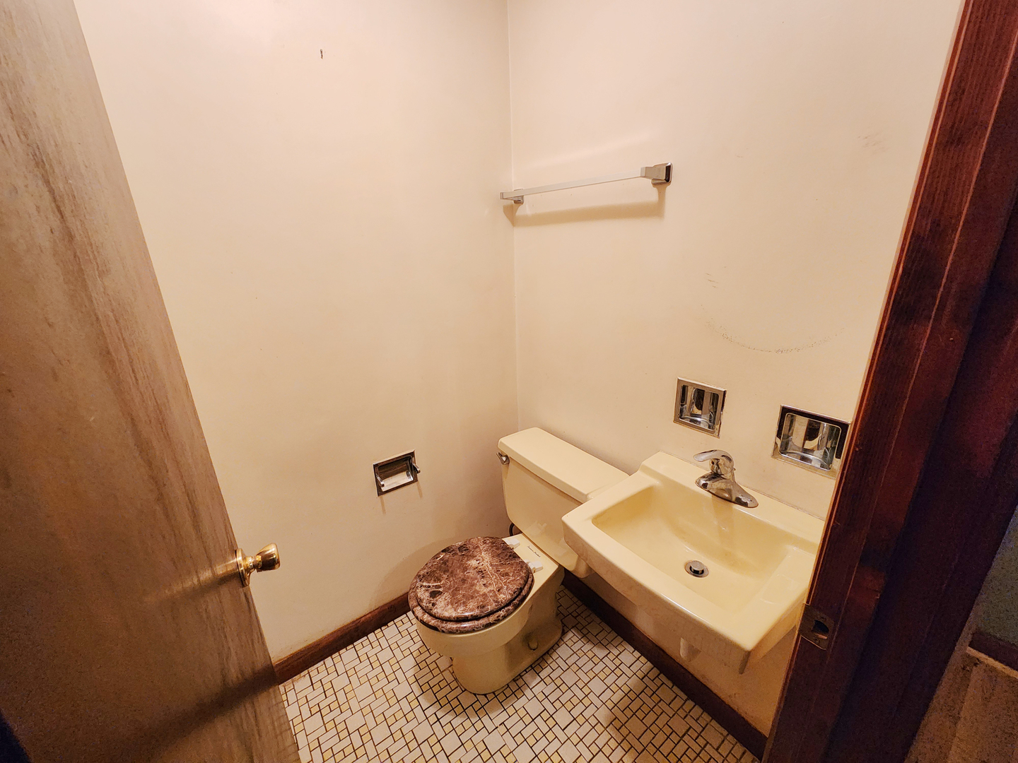 9201 S Kedzie Avenue #3, Evergreen Park, IL 60805