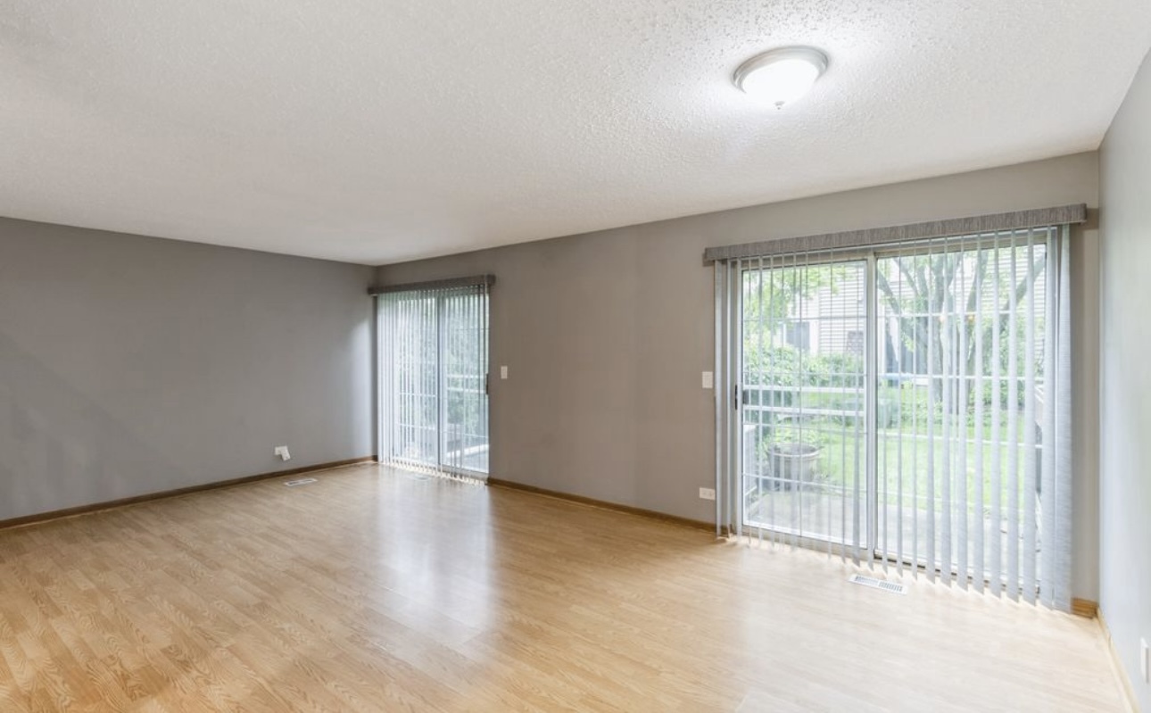 750 W Happfield Drive #750, Arlington Heights, IL 60004