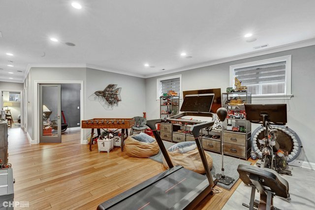 3851 N Hermitage Avenue, Chicago, IL 60613