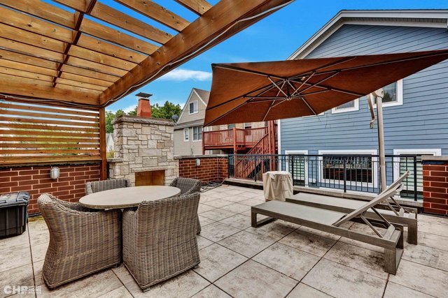 3851 N Hermitage Avenue, Chicago, IL 60613
