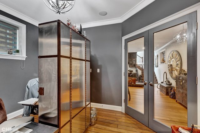 3851 N Hermitage Avenue, Chicago, IL 60613