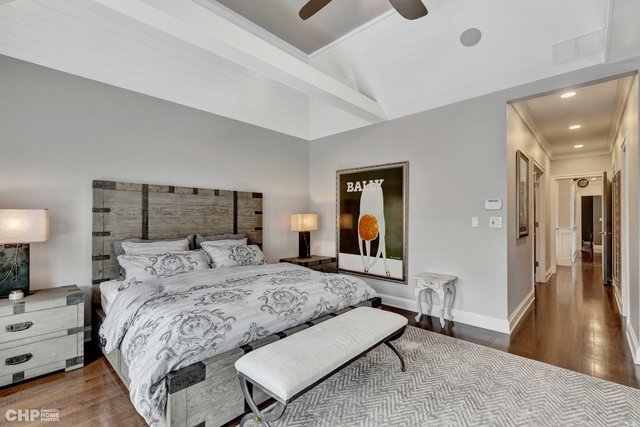 3851 N Hermitage Avenue, Chicago, IL 60613