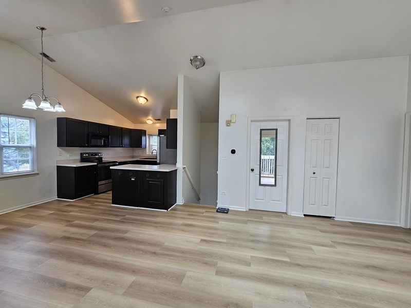 2219 Waterleaf Court #201, Naperville, IL 60564