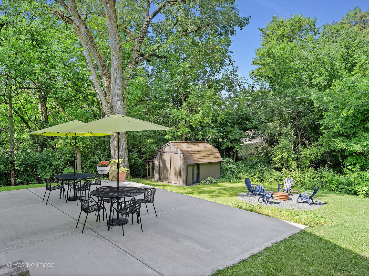 9260 S 86th Avenue, Hickory Hills, IL 60457