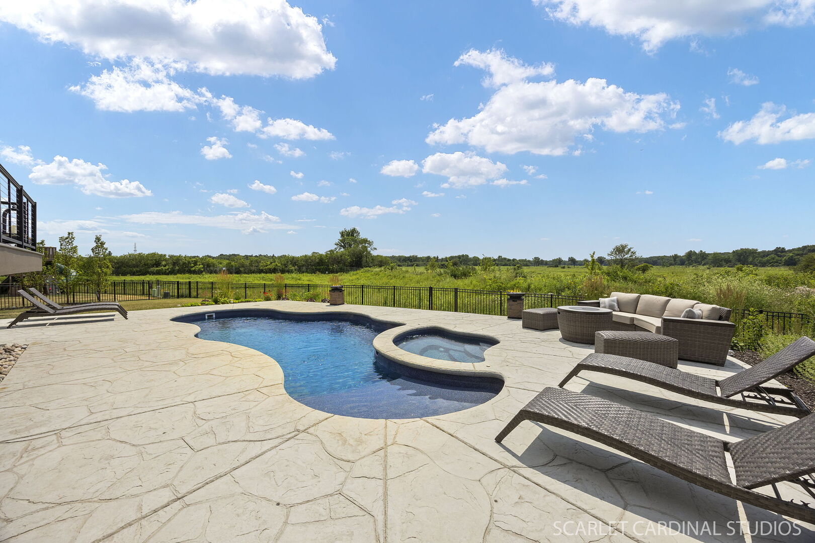 2559 Weatherbee Lane, Naperville, IL 60563