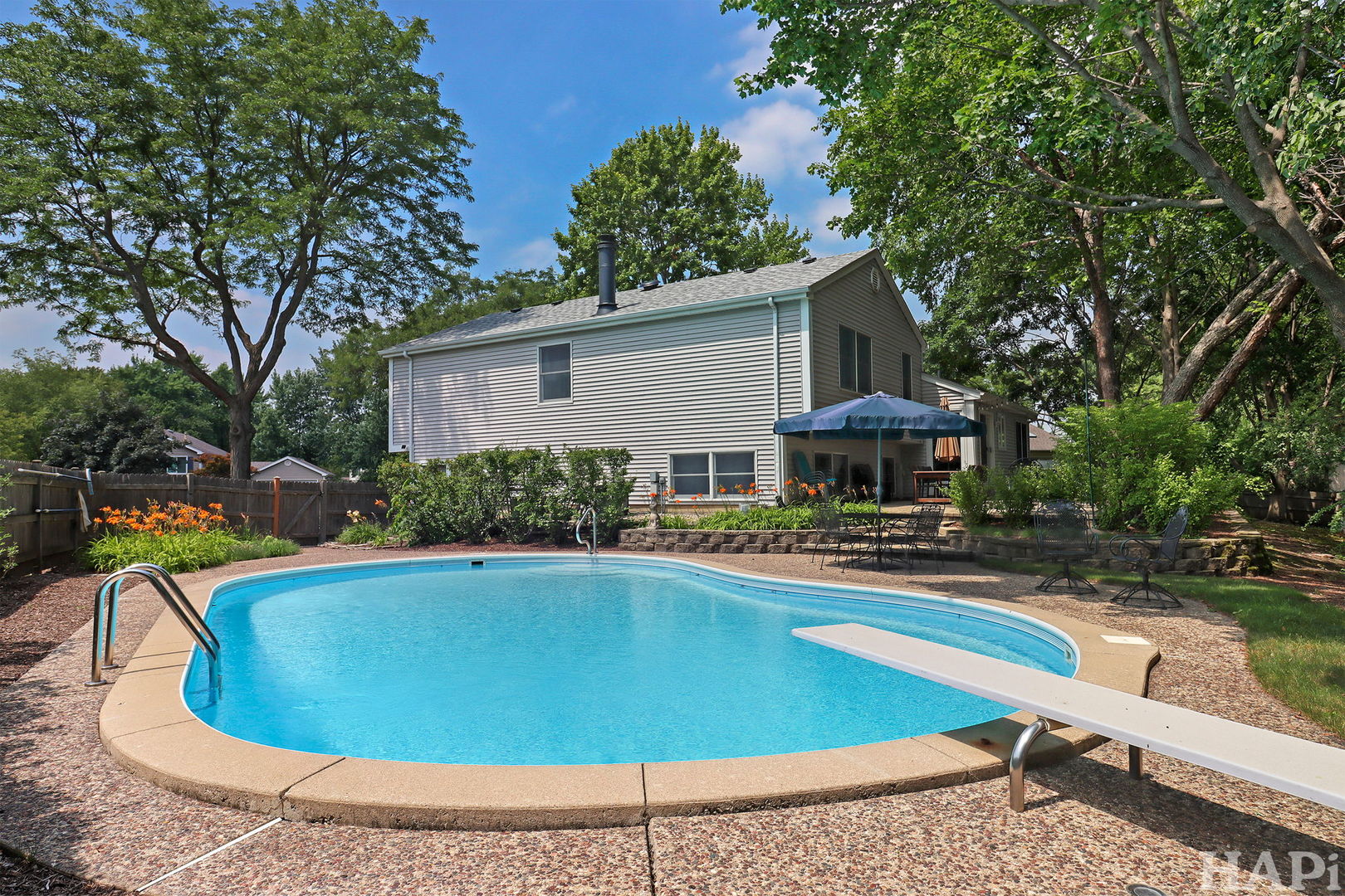 820 Indigo Court, Lake Zurich, IL 60047