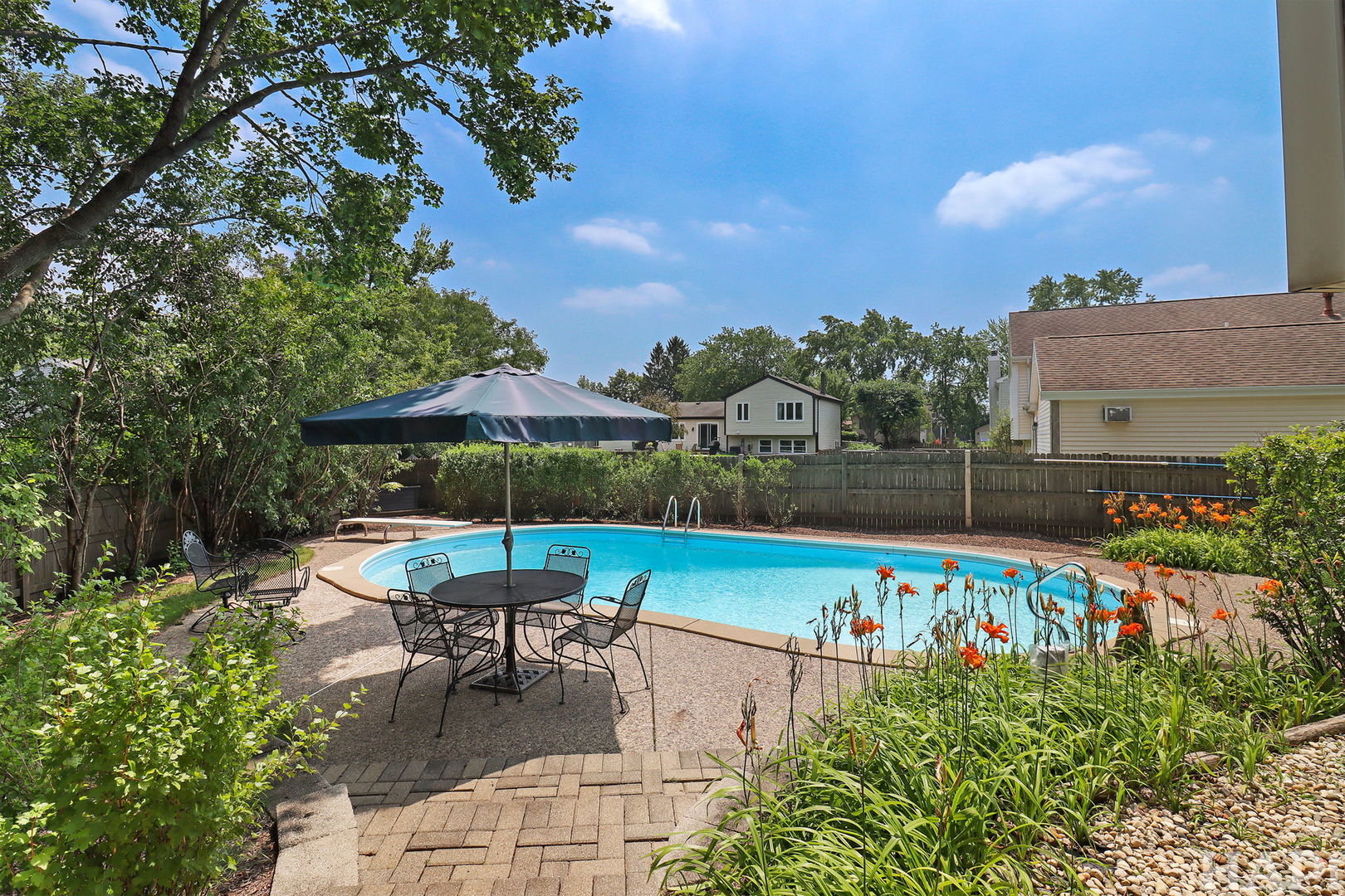 820 Indigo Court, Lake Zurich, IL 60047