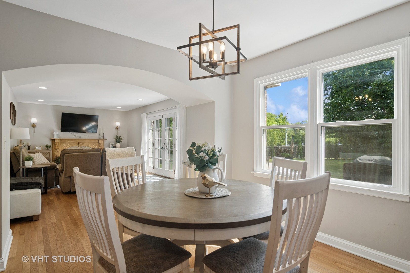 101 Tudor Drive, Barrington, IL 60010