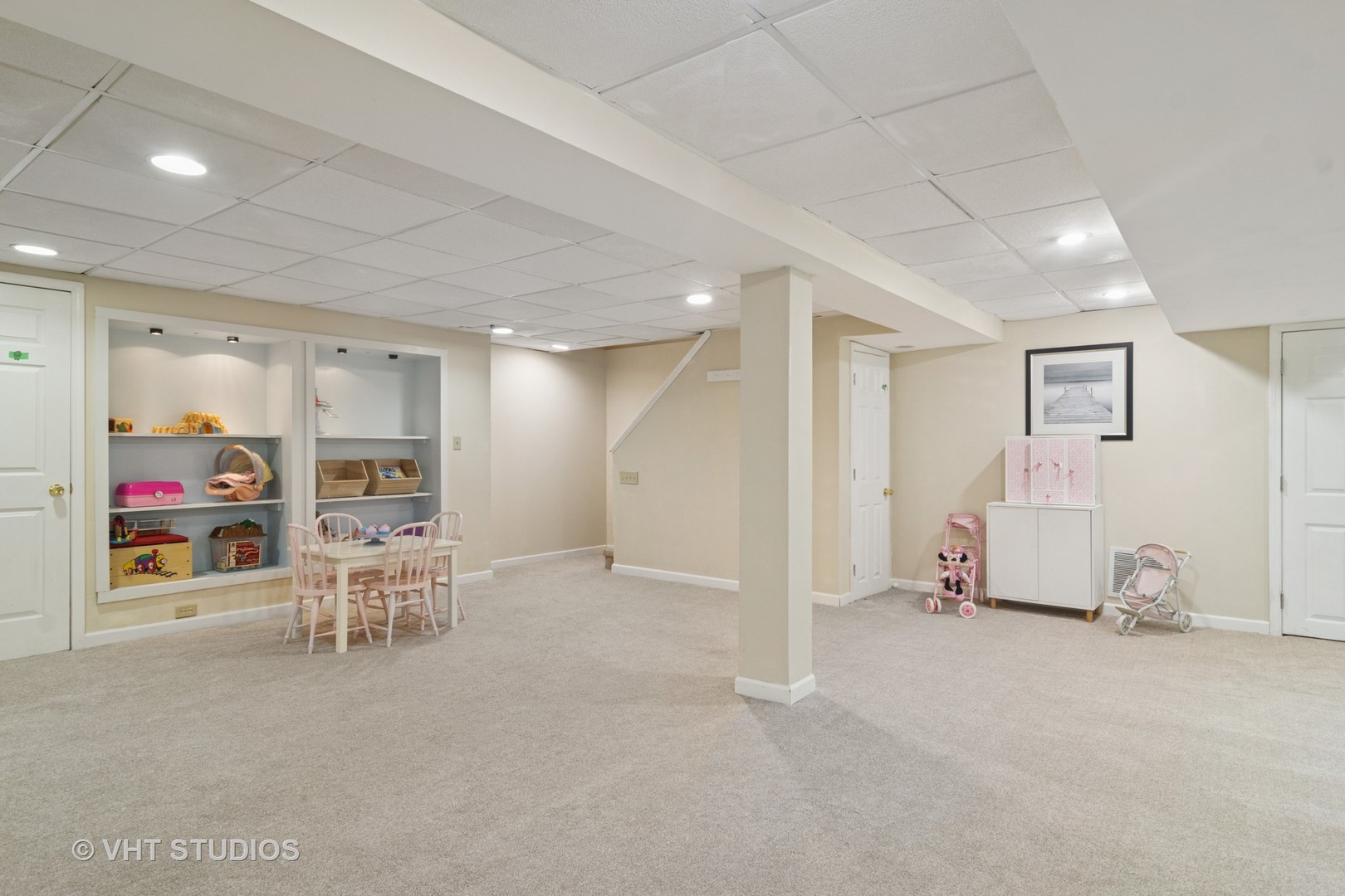 101 Tudor Drive, Barrington, IL 60010