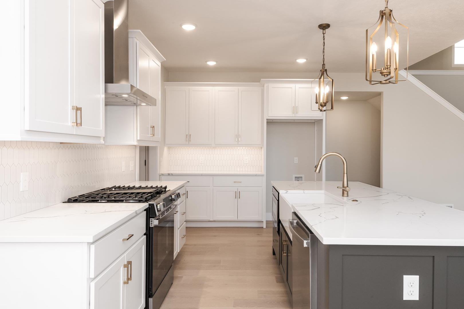 1009 Mount Carmel Road, Bloomington, IL 61705