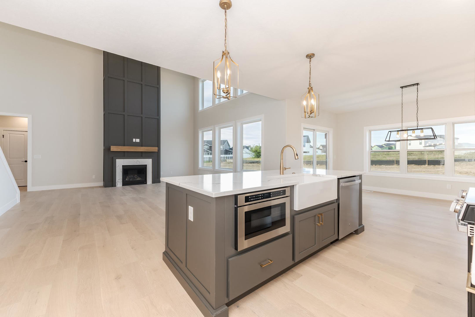 1009 Mount Carmel Road, Bloomington, IL 61705