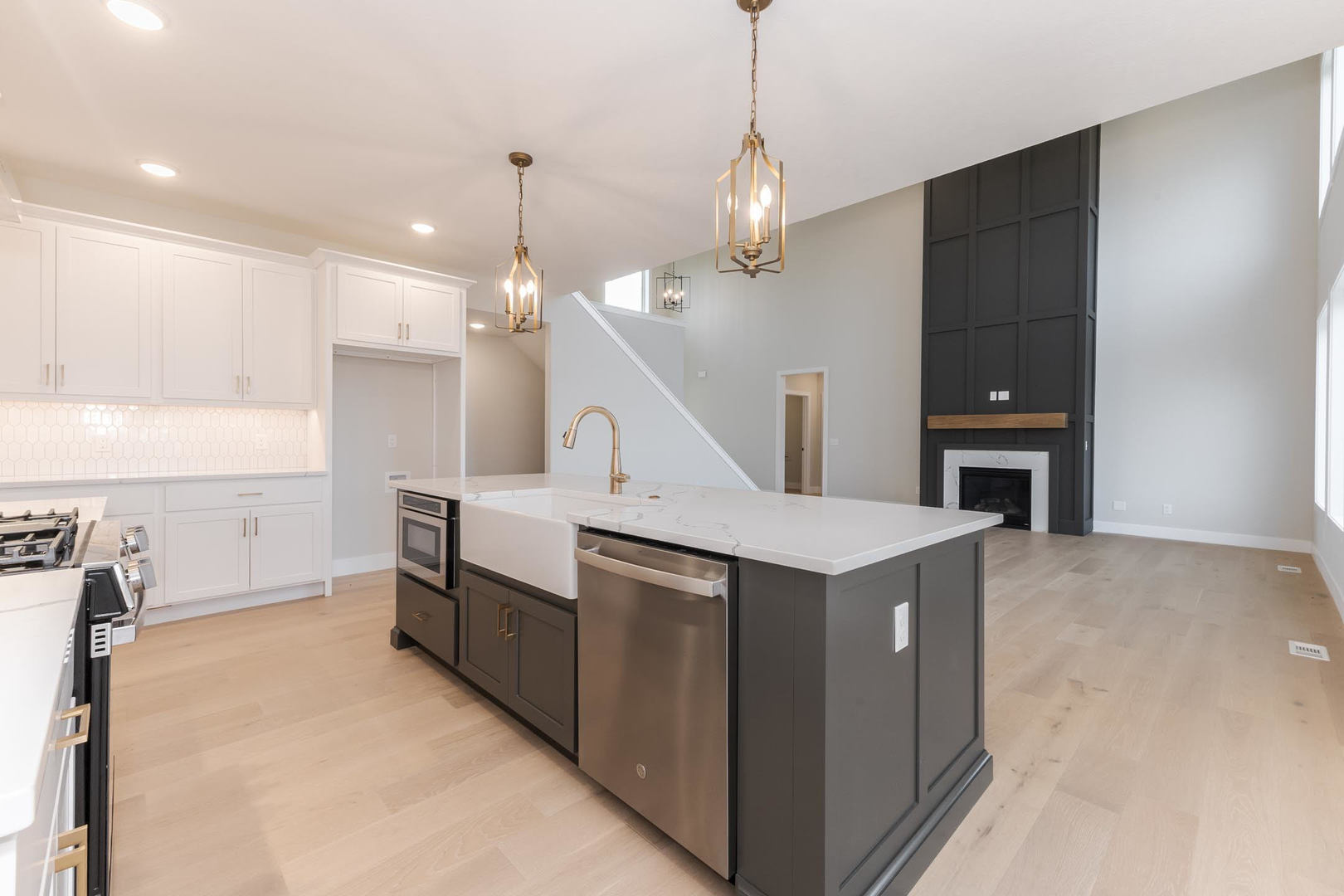 1009 Mount Carmel Road, Bloomington, IL 61705